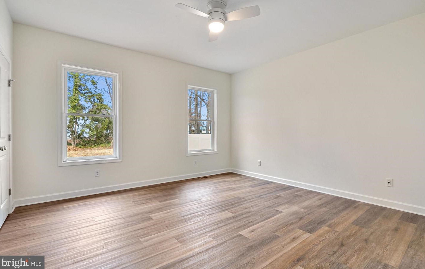 749 Oak Dr, Dover DE  19904-4341 exterior