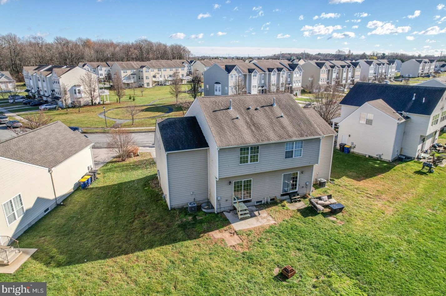 174 Lexington Pl, Dover DE  19901-8827 exterior