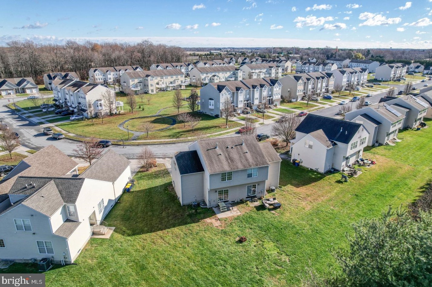 174 Lexington Pl, Dover DE  19901-8827 exterior