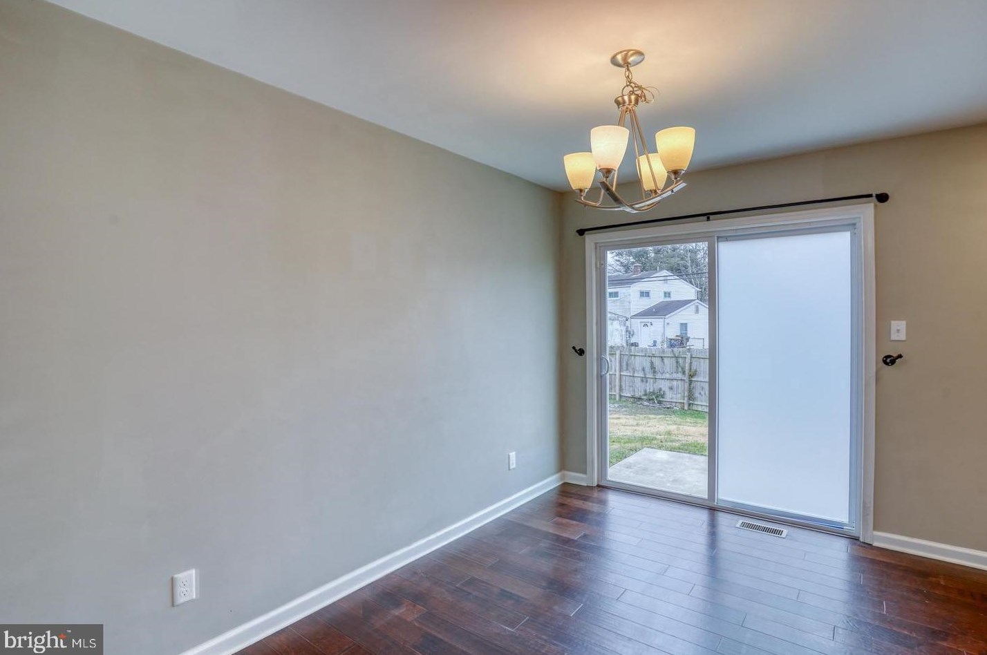 916 Buck Dr, Dover DE  19901-6649 exterior