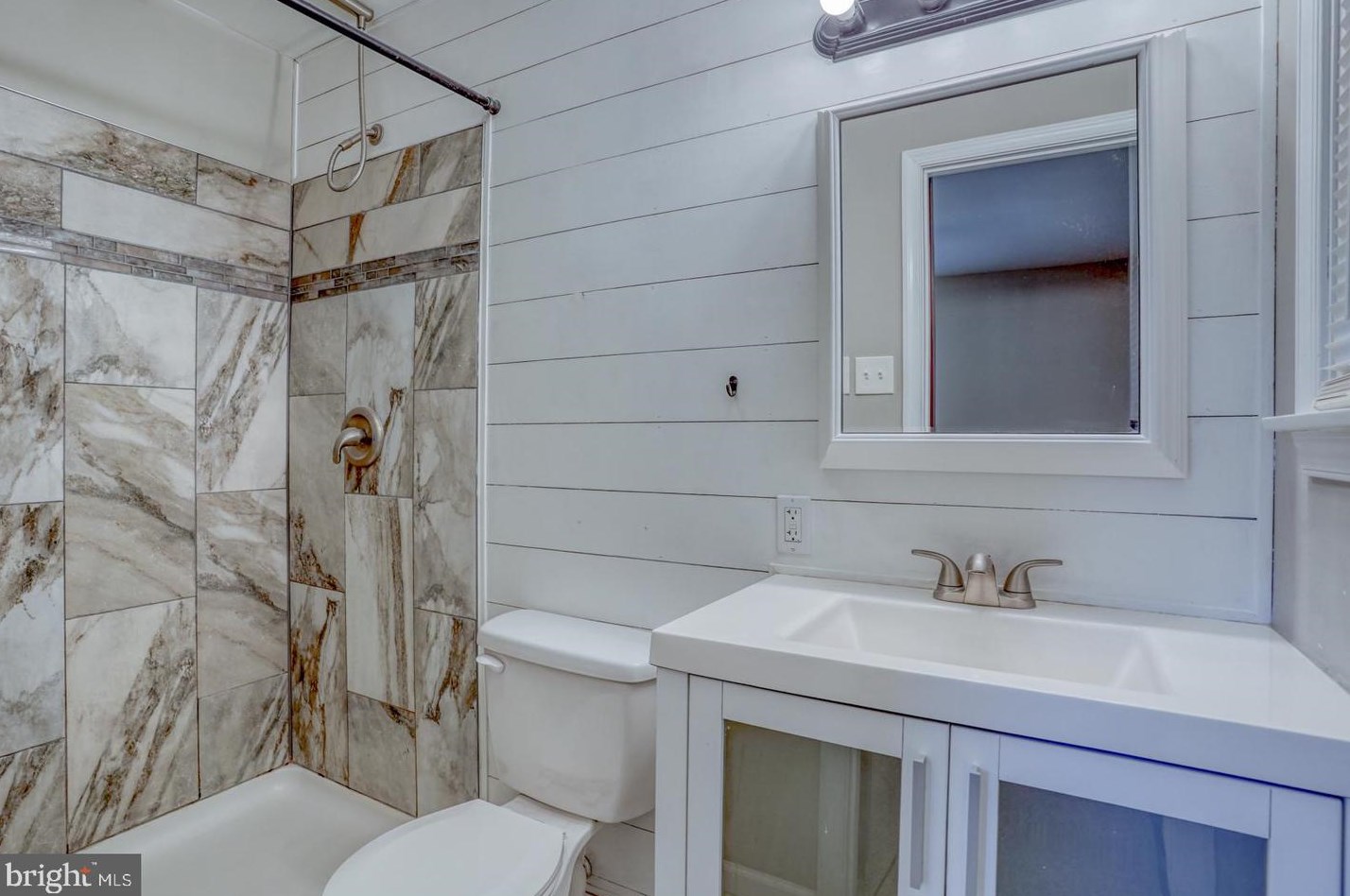 916 Buck Dr, Dover DE  19901-6649 exterior