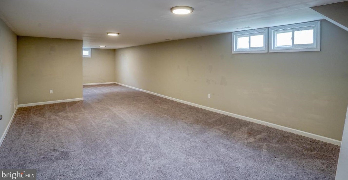 916 Buck Dr, Dover DE  19901-6649 exterior