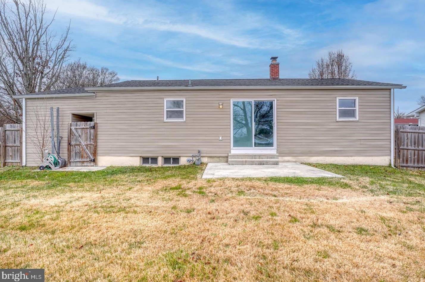 916 Buck Dr, Dover DE  19901-6649 exterior