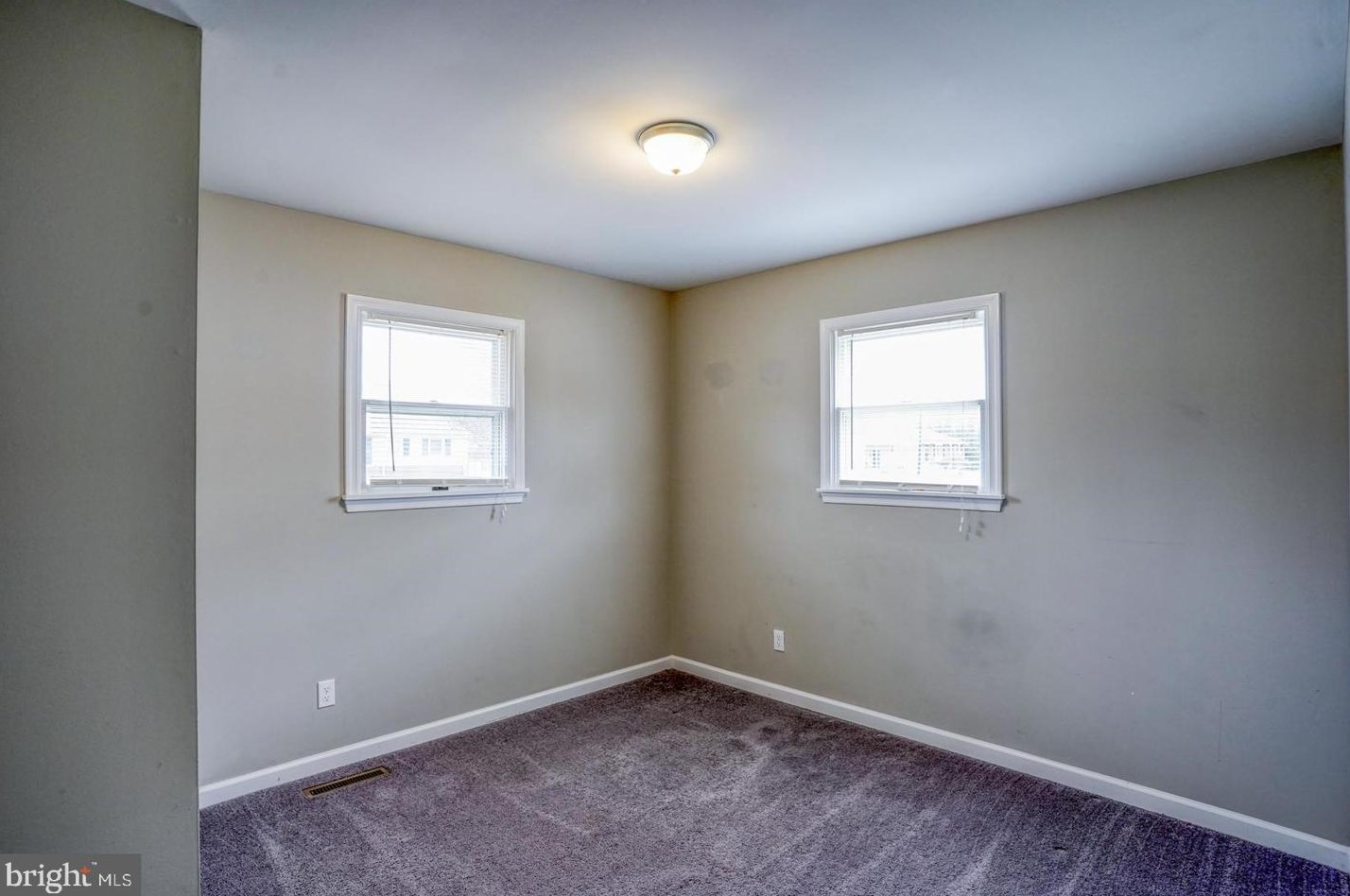 916 Buck Dr, Dover DE  19901-6649 exterior