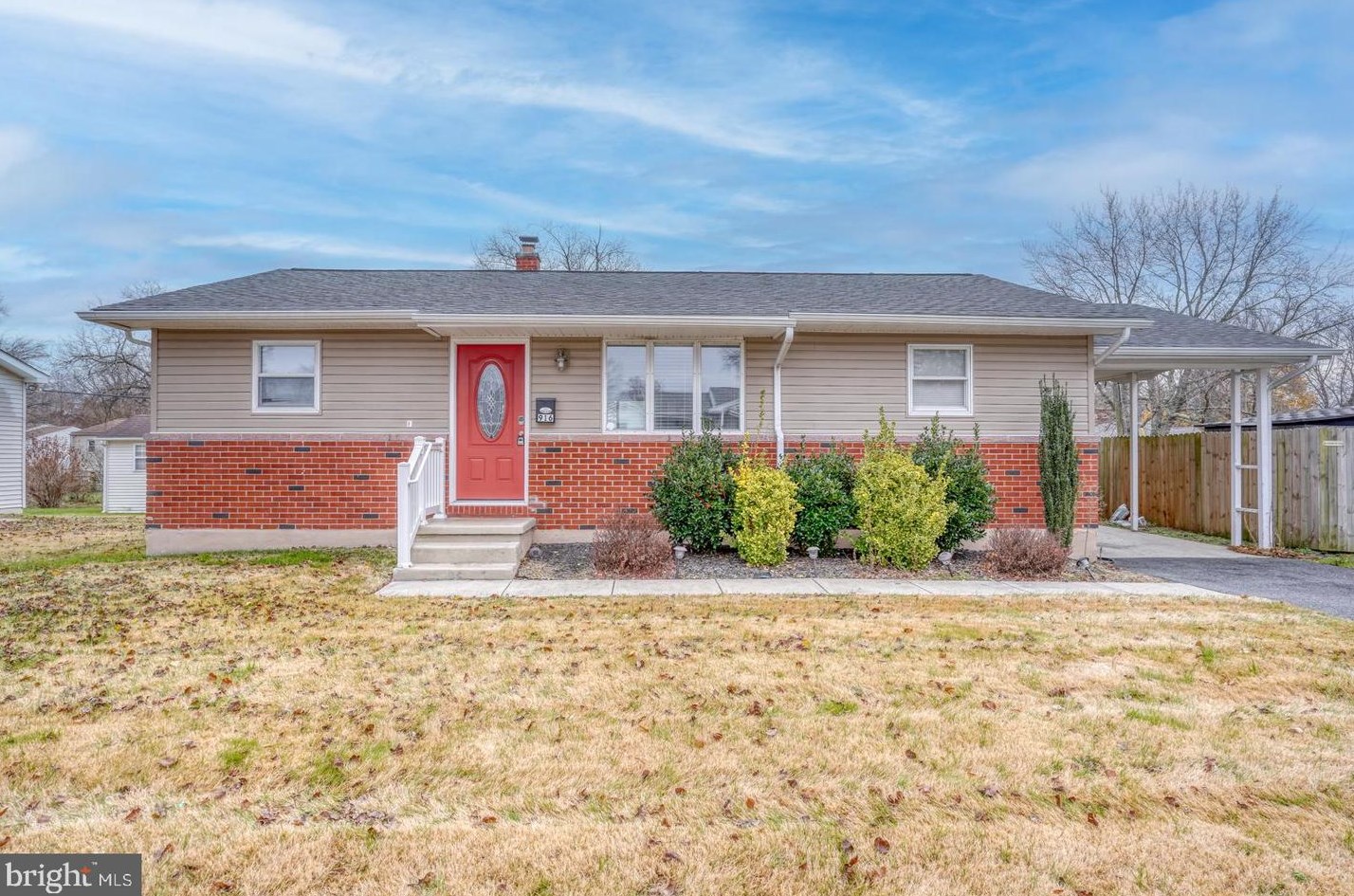 916 Buck Dr, Dover DE  19901-6649 exterior