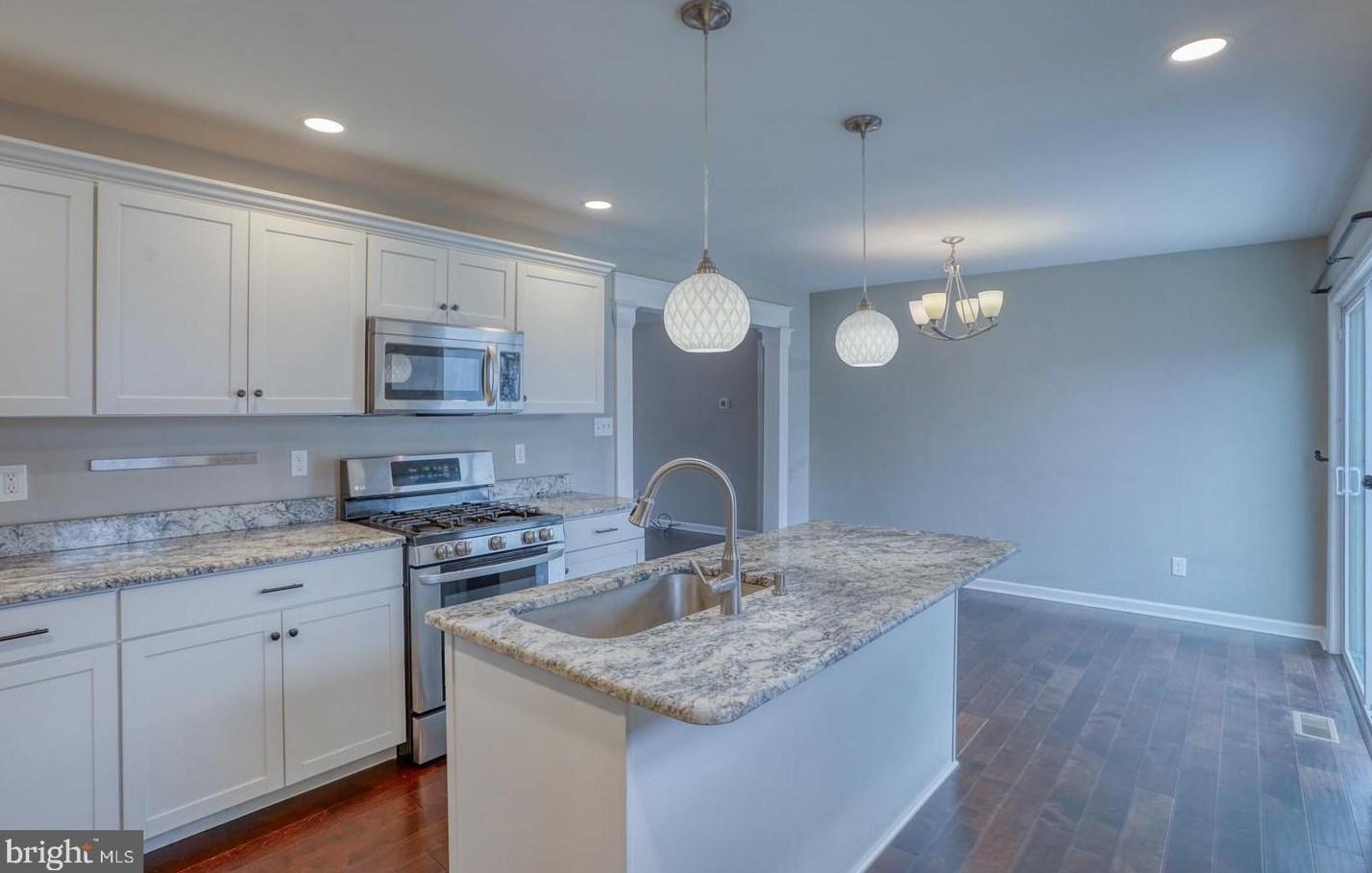 916 Buck Dr, Dover DE  19901-6649 exterior