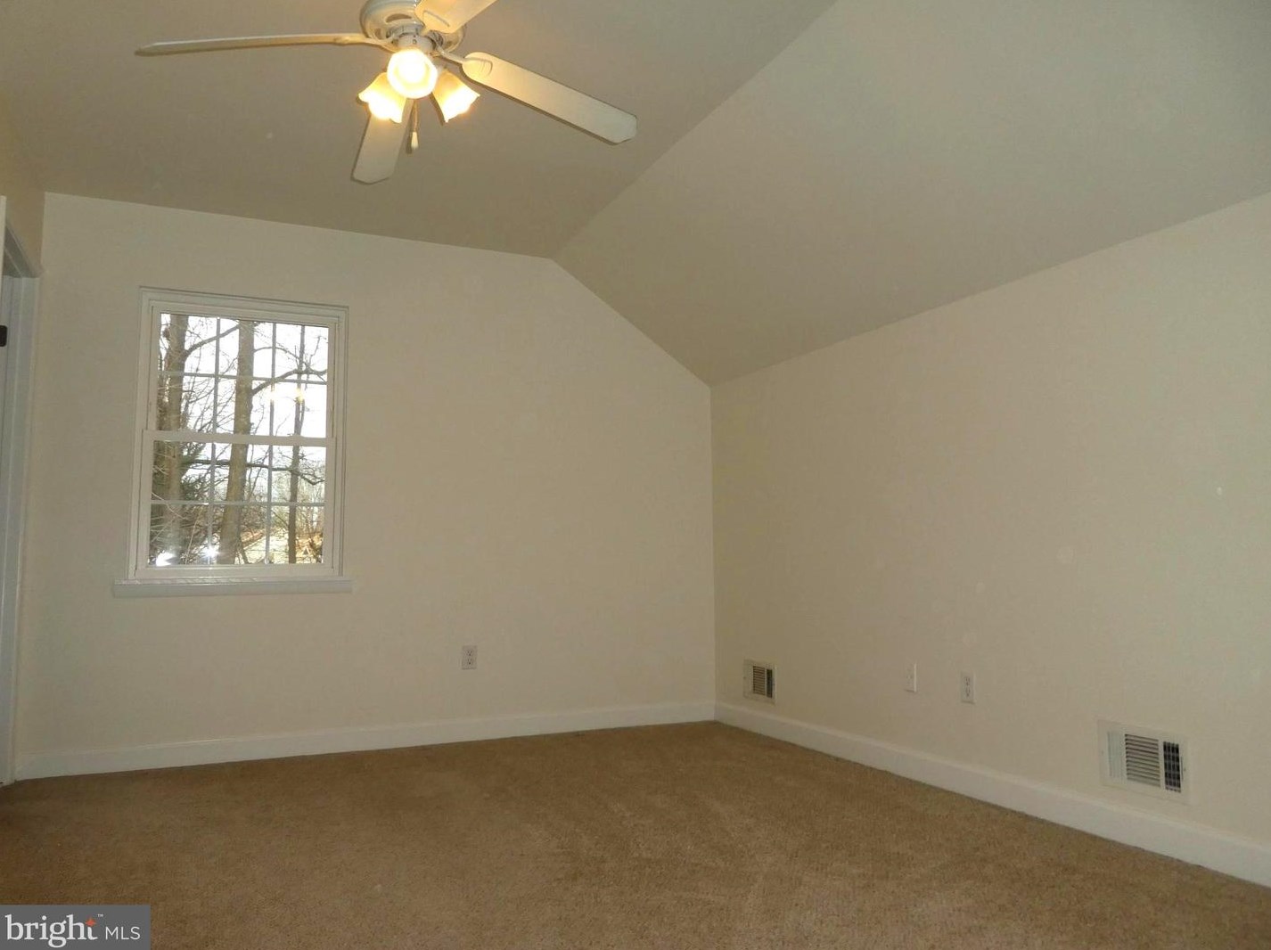 38 Stoney Dr, Dover DE  19904-9734 exterior