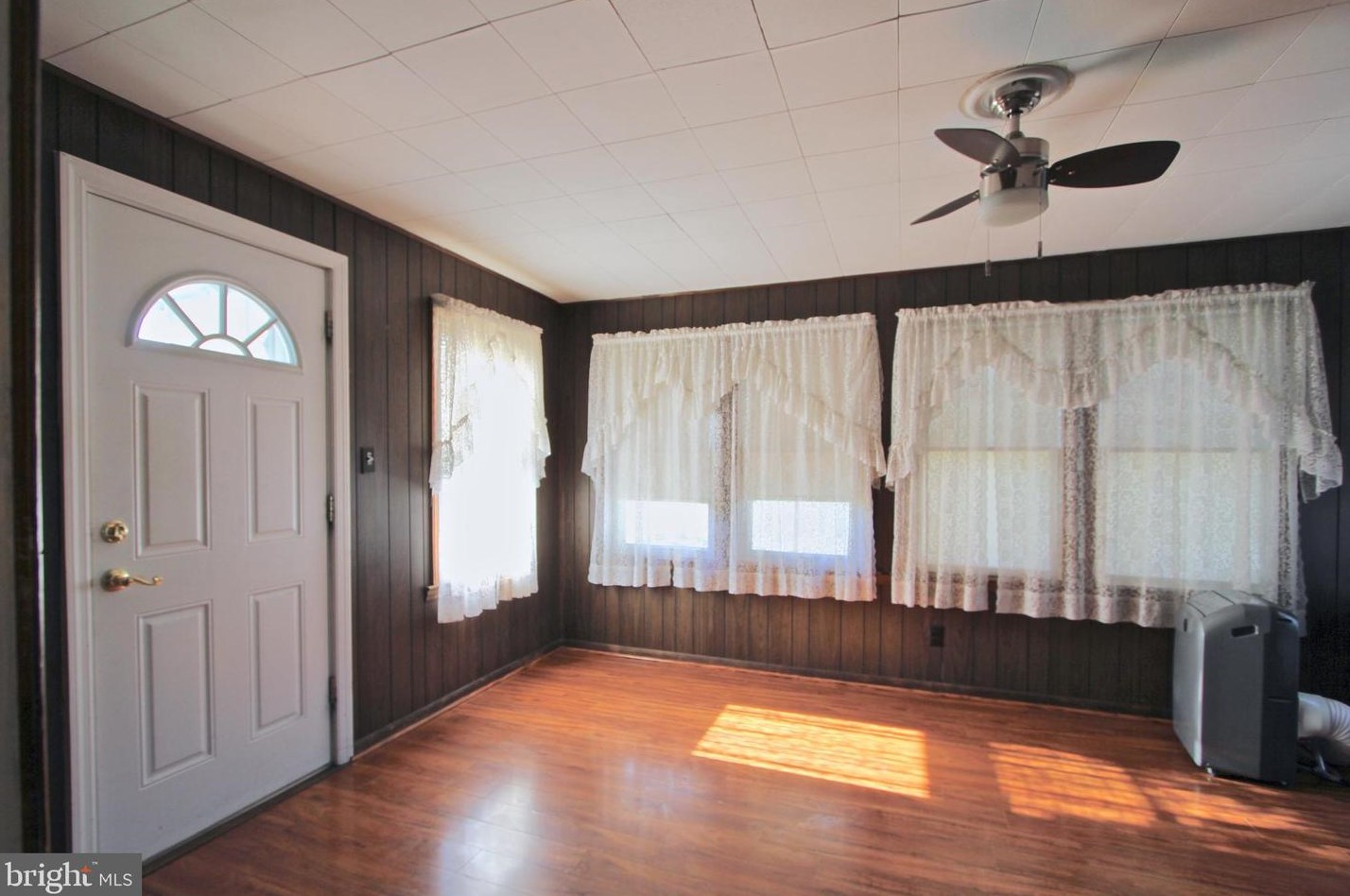 930 Bradford St, Dover DE  19904-4140 exterior