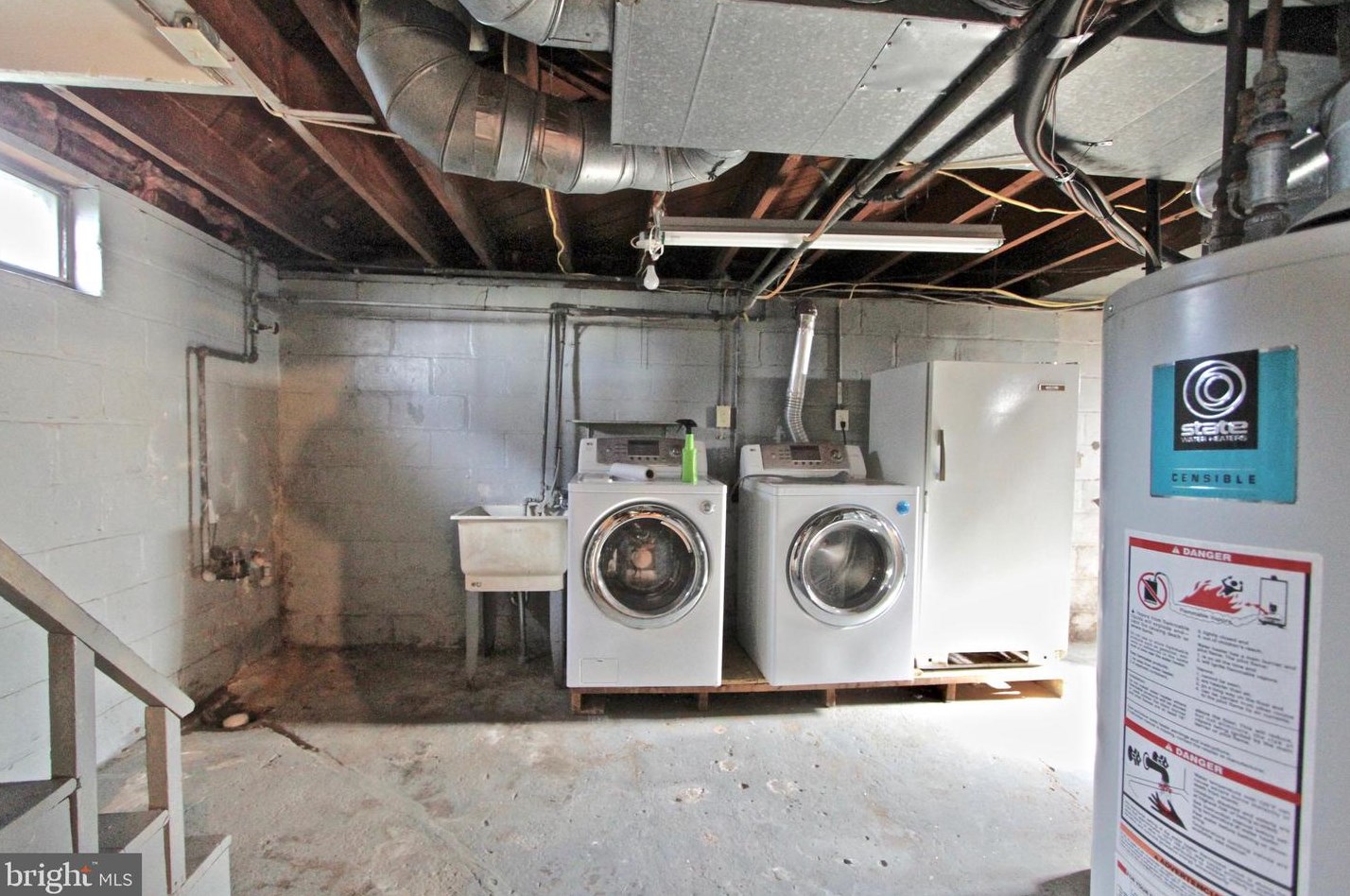 930 Bradford St, Dover DE  19904-4140 exterior