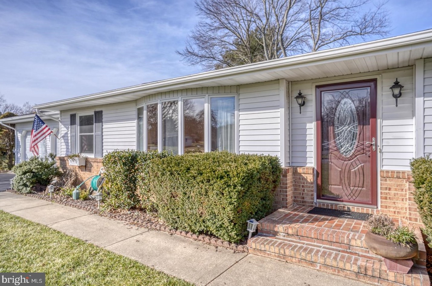 10 Springview Dr, Dover DE  19901-5548 exterior