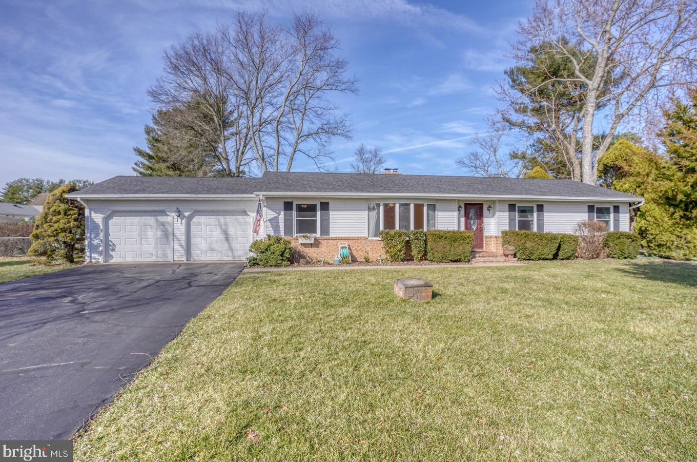 10 Springview Dr, Dover, DE 19901-5548