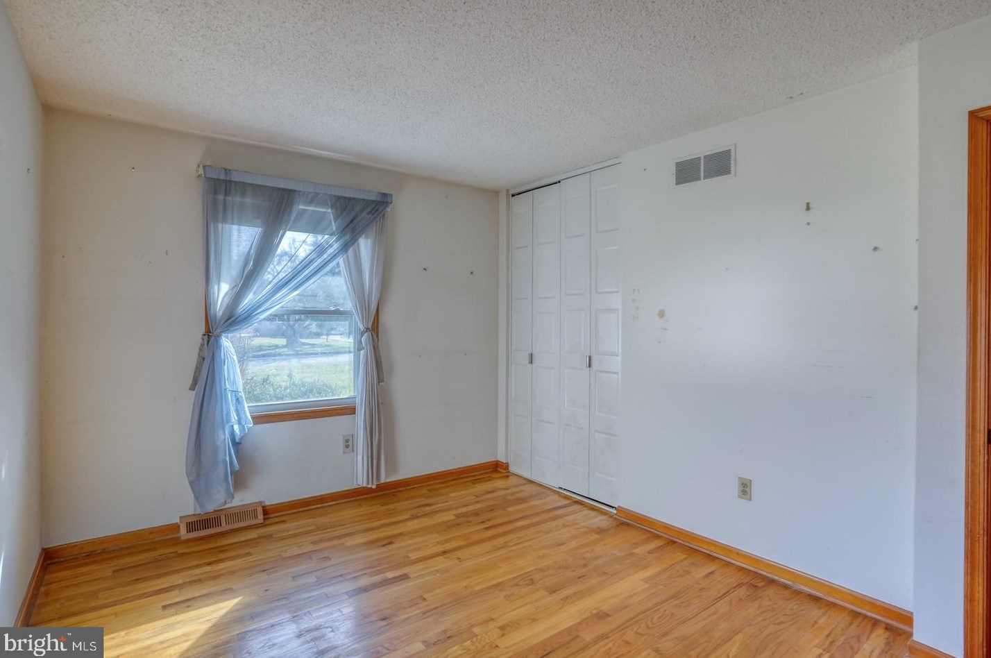 10 Springview Dr, Dover DE  19901-5548 exterior