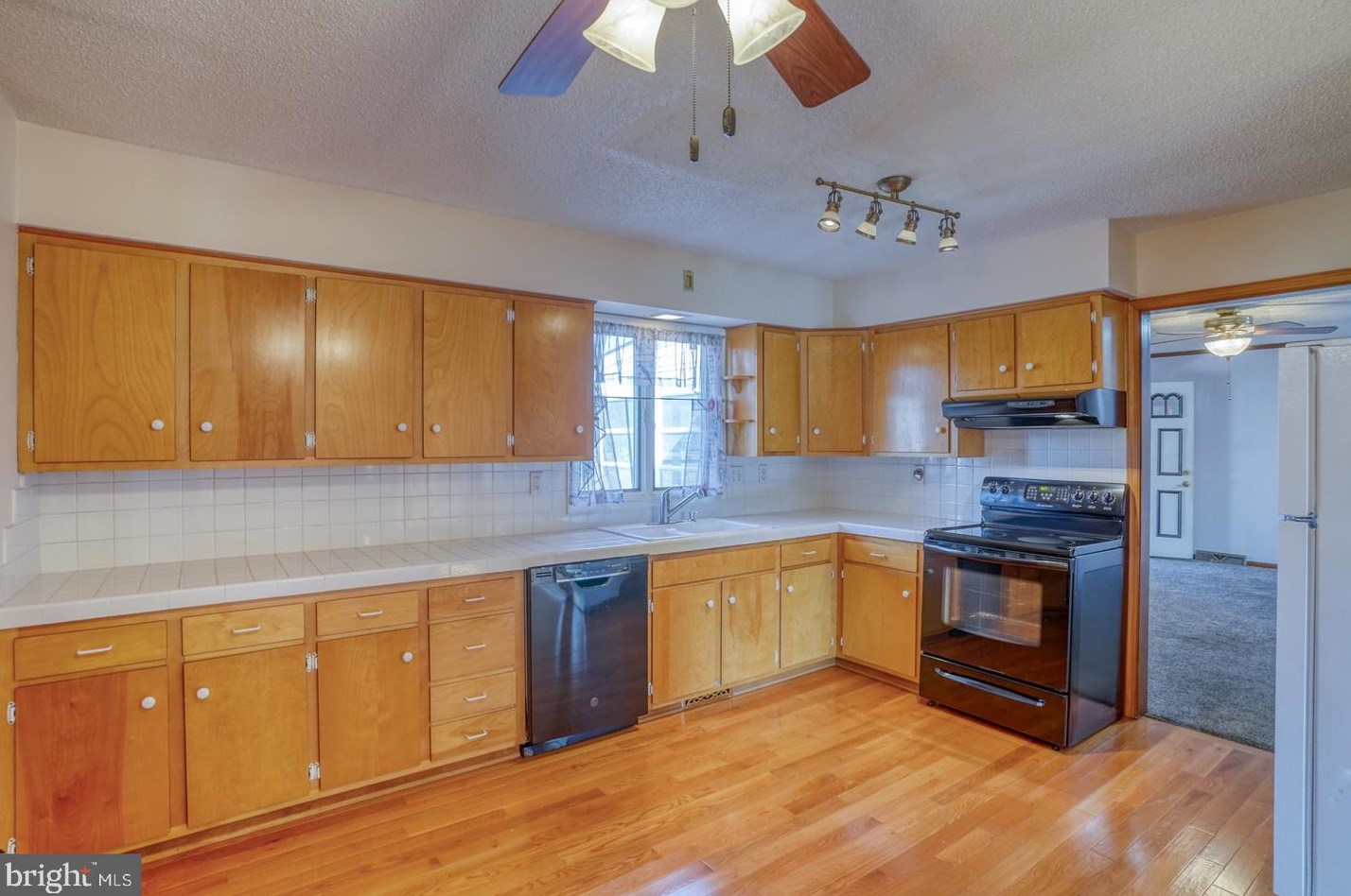 10 Springview Dr, Dover DE  19901-5548 exterior