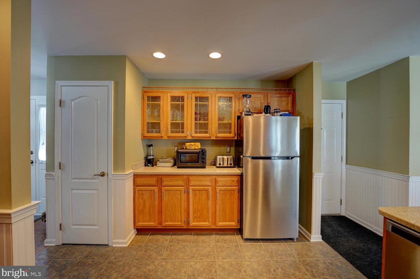 291 Greenwich Dr, Dover DE  19901-1594 exterior