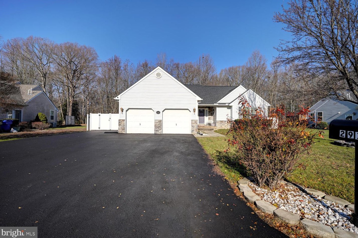 291 Greenwich Dr, Dover DE  19901-1594 exterior