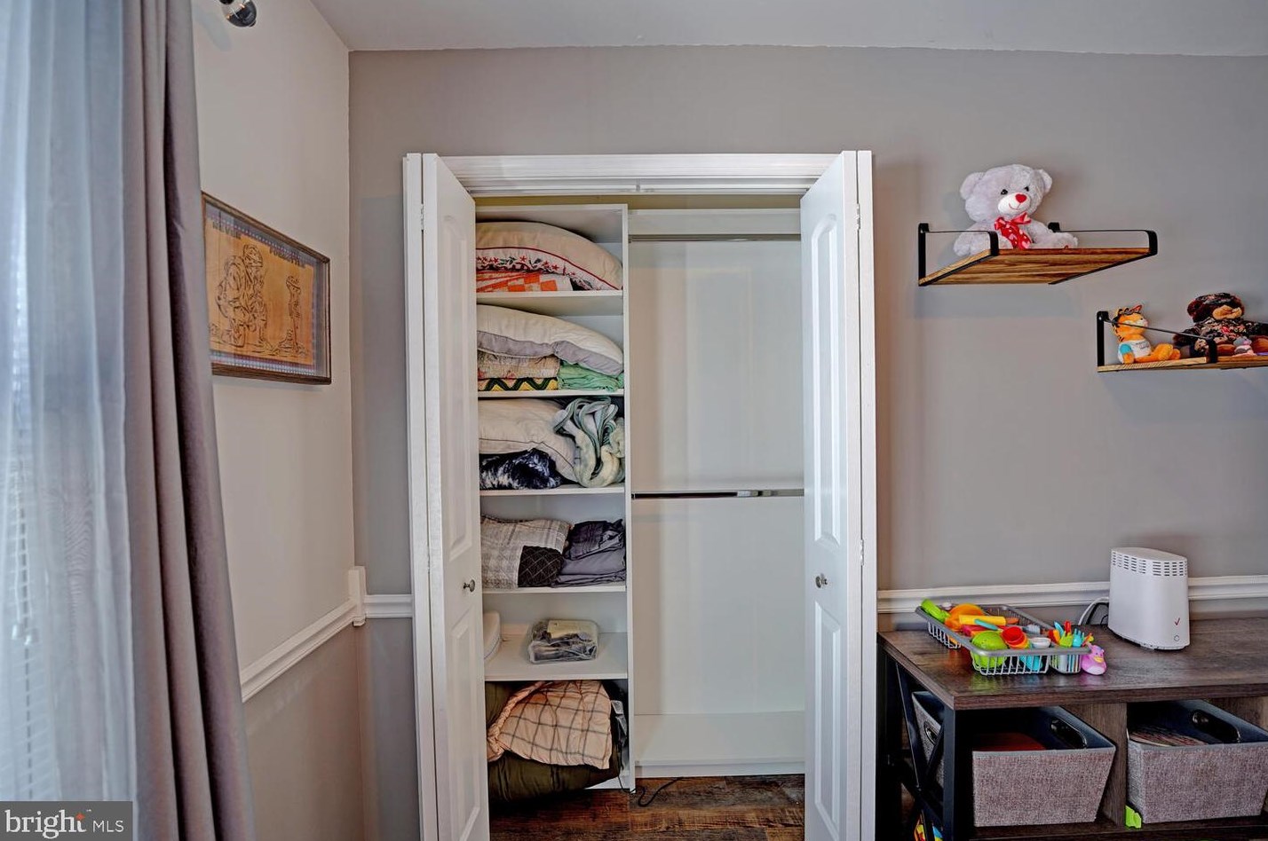 291 Greenwich Dr, Dover DE  19901-1594 exterior