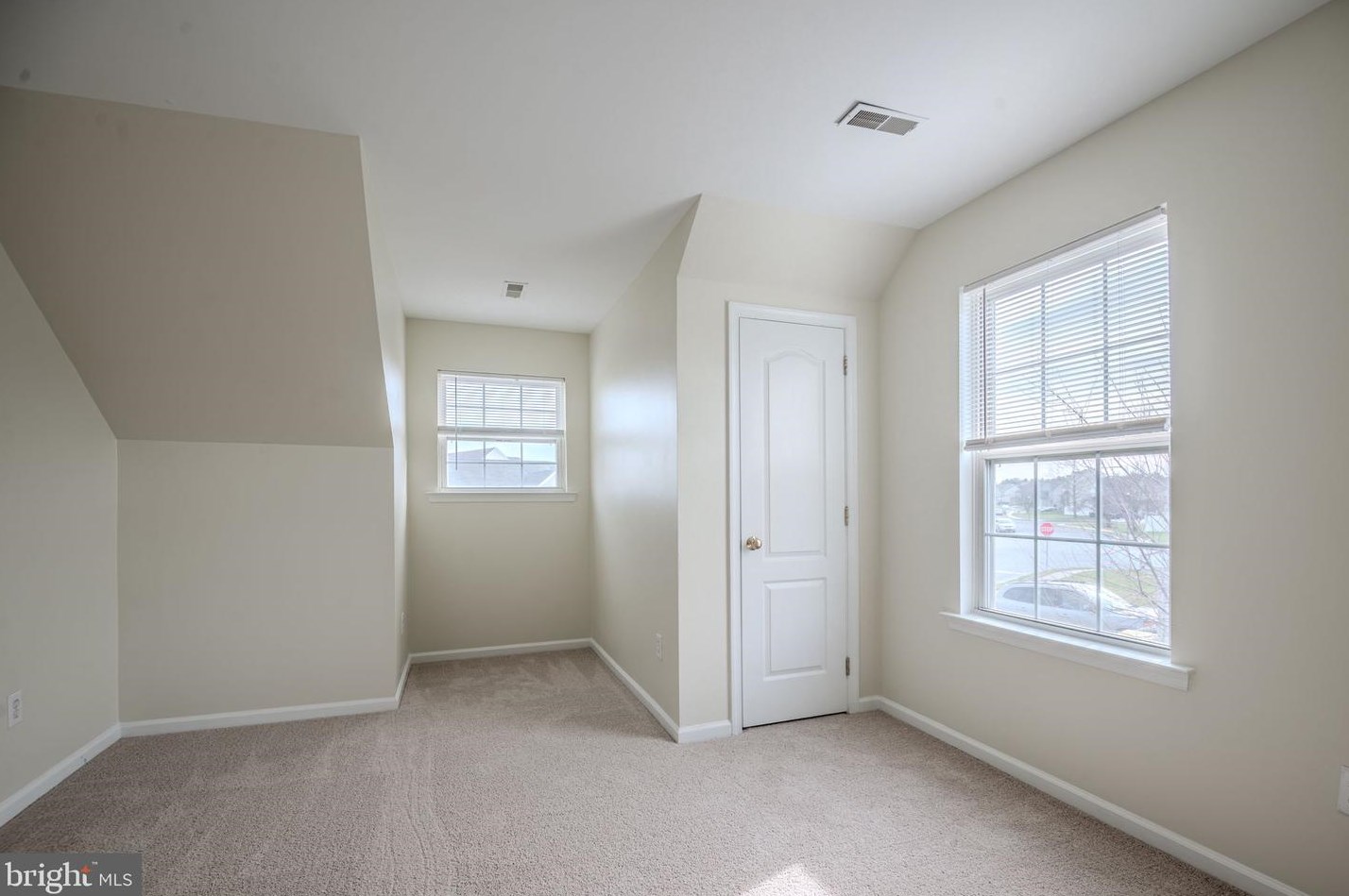 203 Westover Dr, Dover DE  19904-9796 exterior