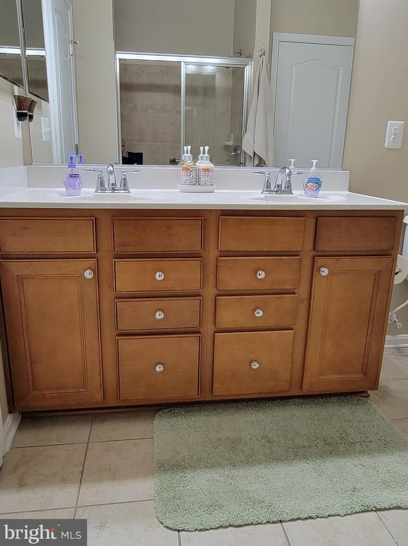 277 Red Haven Ln, Dover DE  19901-6449 exterior