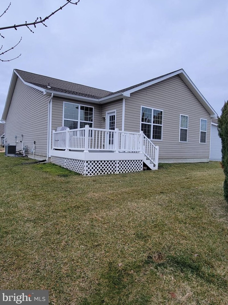 277 Red Haven Ln, Dover DE  19901-6449 exterior