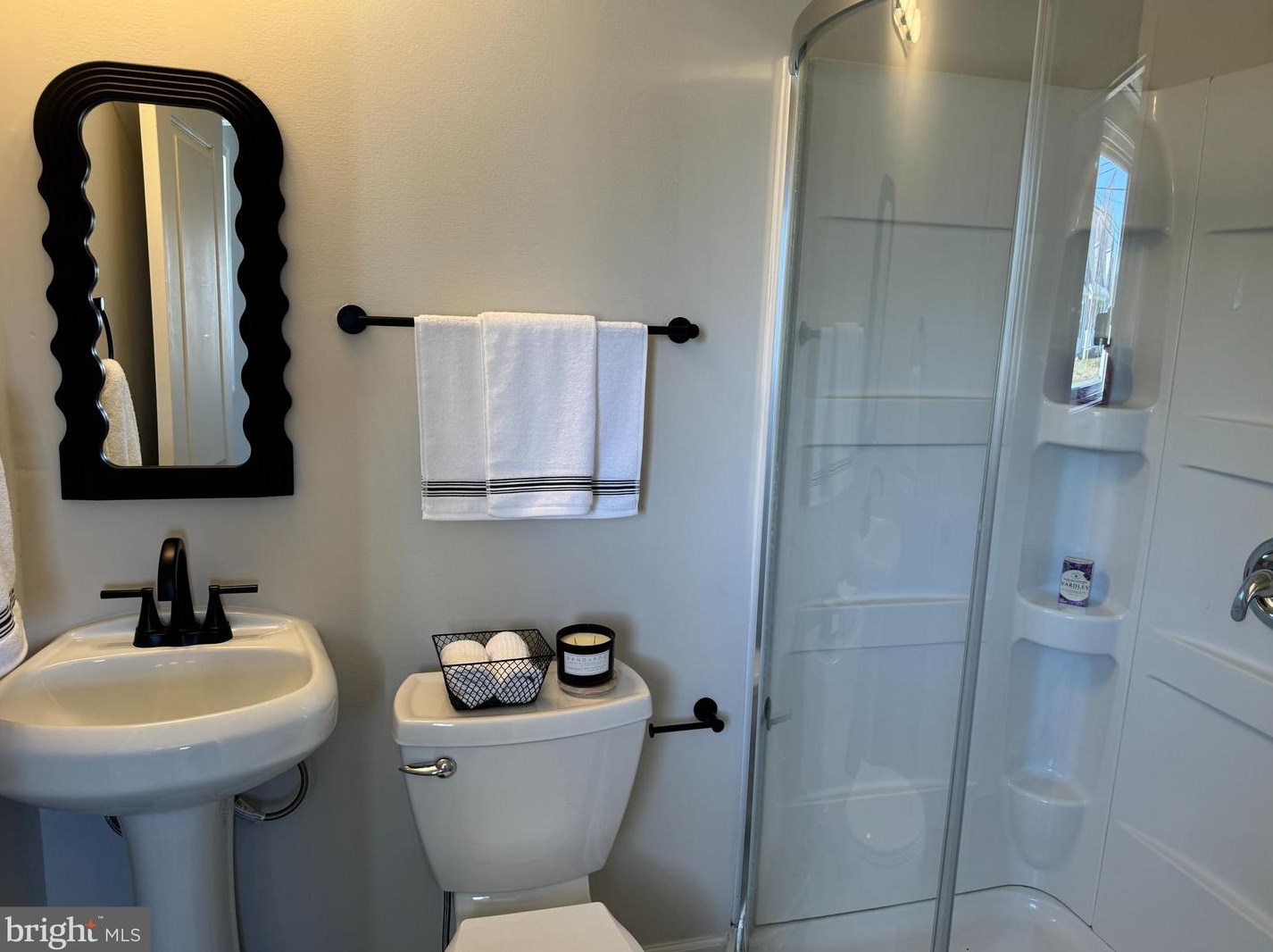 354 2nd St, Dover DE  19901-1702 exterior