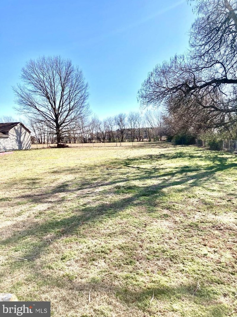 1190 Main St, Dover, DE 19904-6495