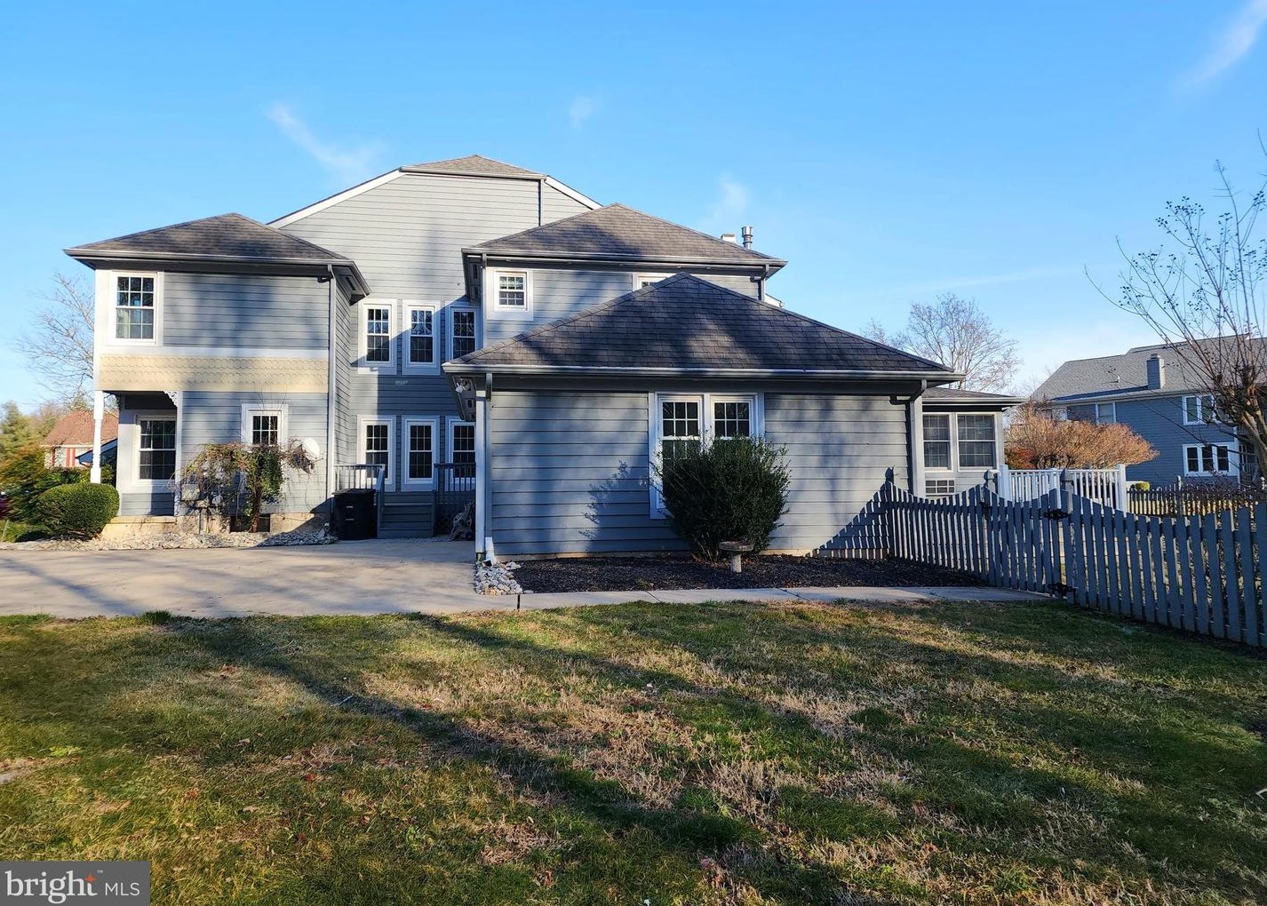 8 Hemsted Ct, Dover, DE 19904