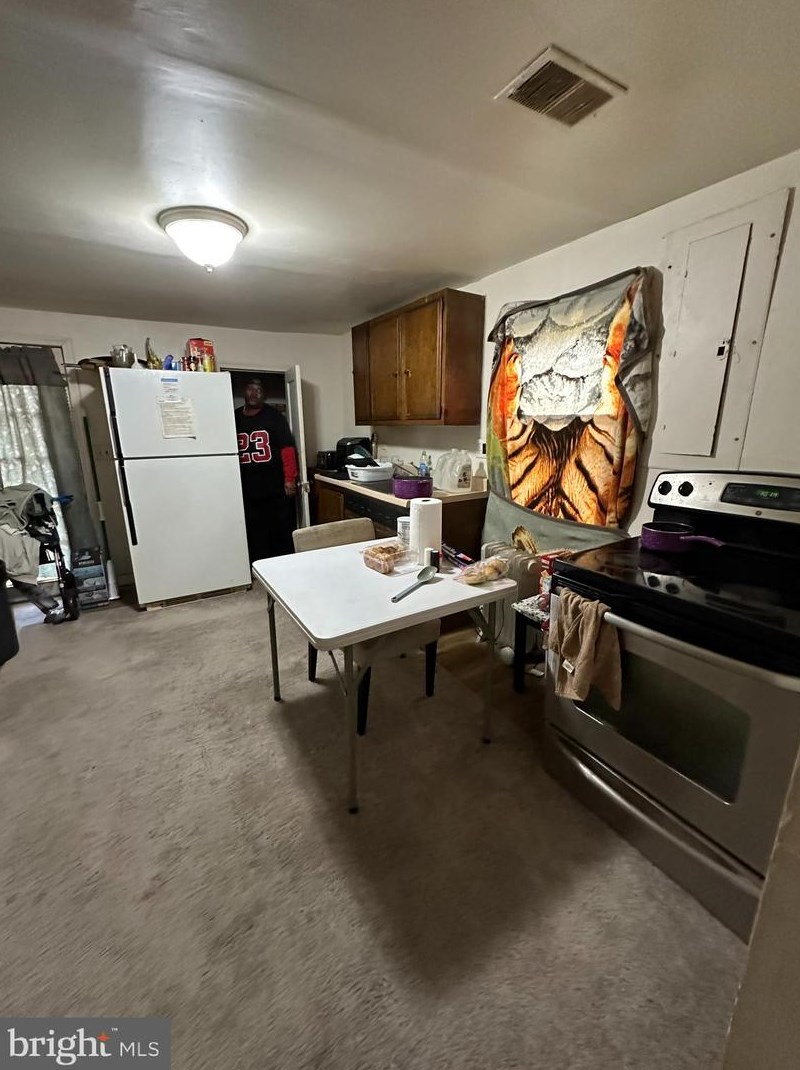 707 North St, Dover DE  19904-3458 exterior