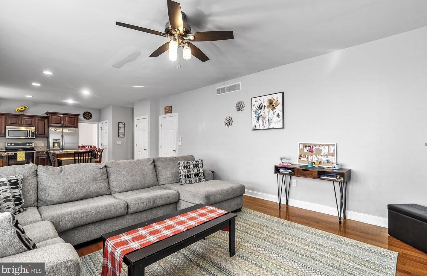 146 Massey Dr, Dover DE  19904-5886 exterior