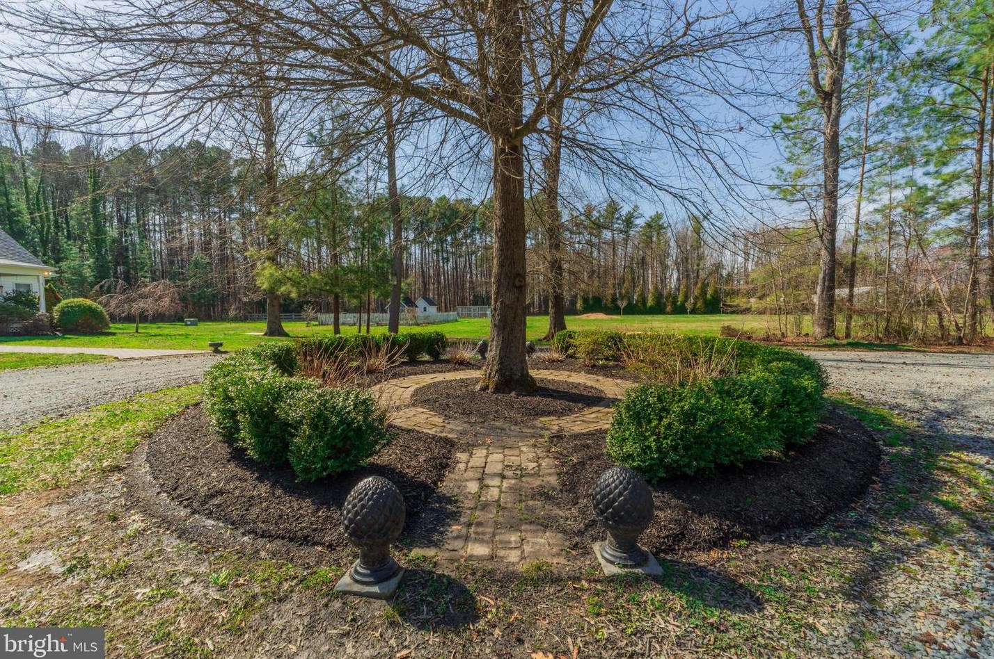 2200 Smyrna Leipsic Rd, Smyrna DE  19977-3015 exterior