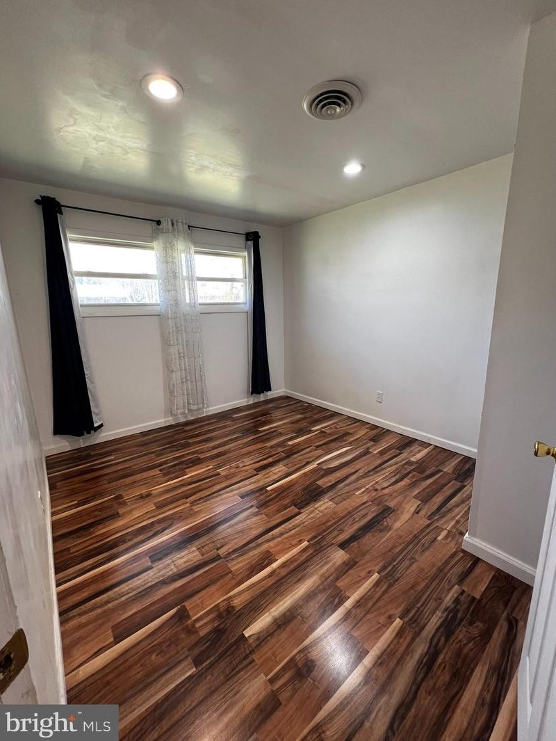 157 President Dr, Dover DE  19901-5263 exterior