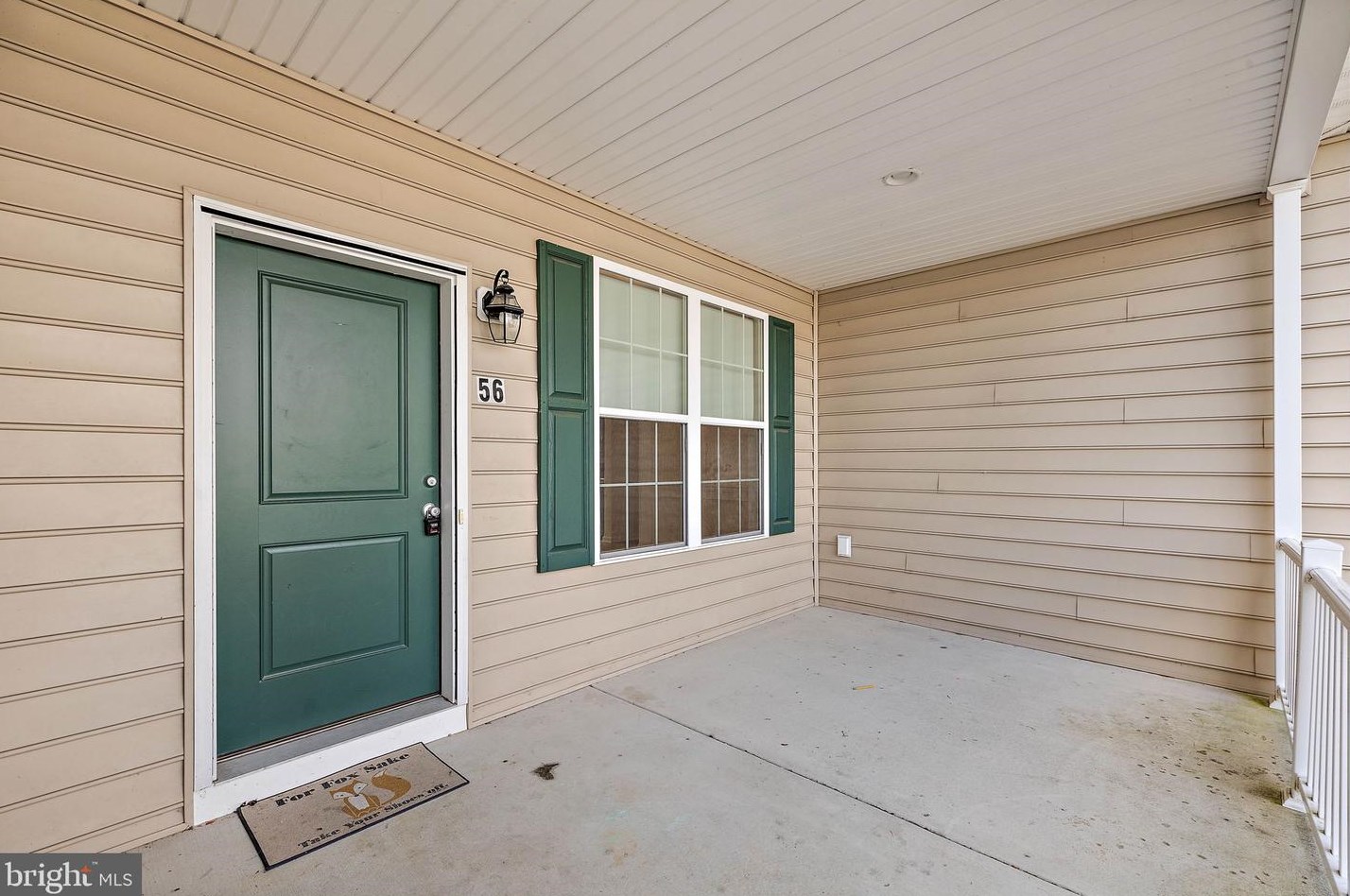 56 Ponds Edge Dr, Felton DE  19943-7216 exterior