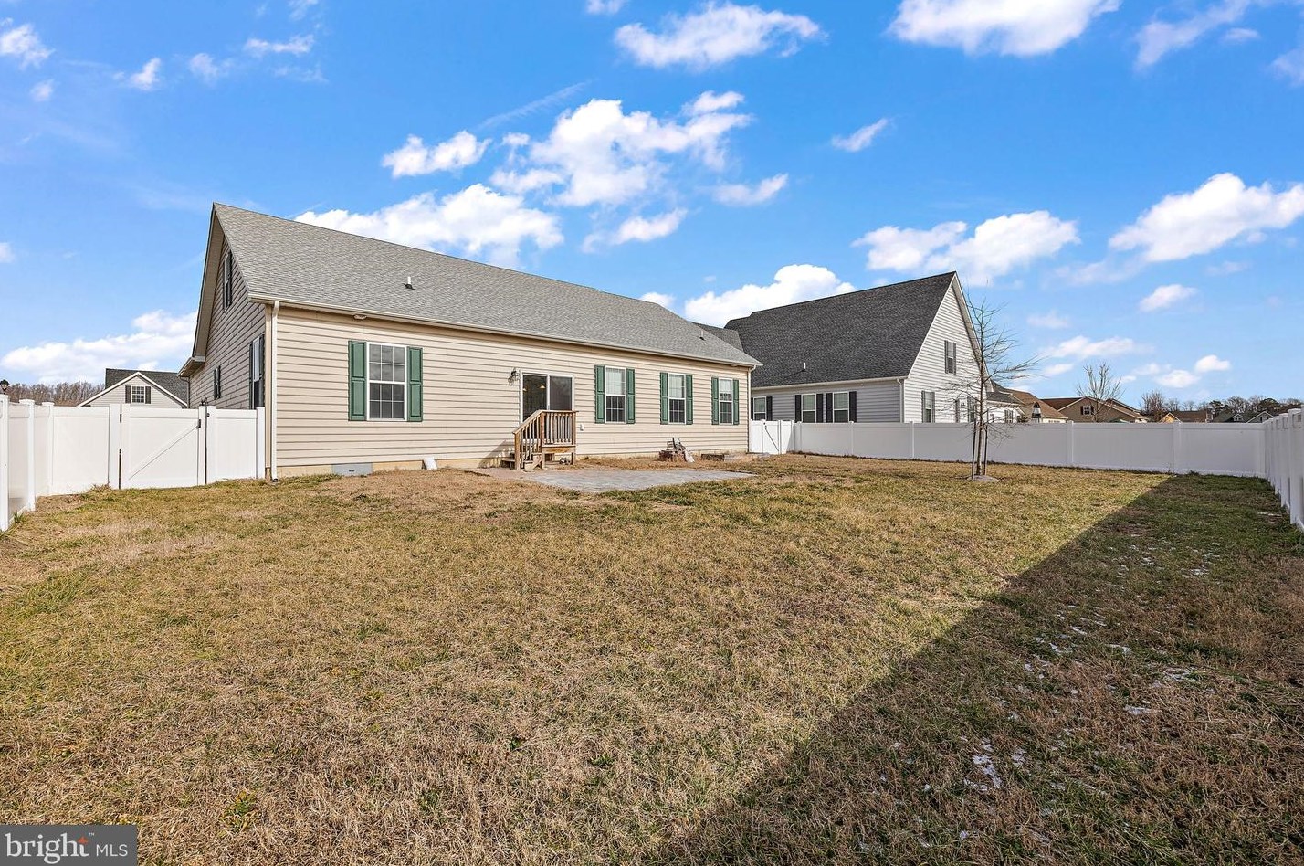 56 Ponds Edge Dr, Felton DE  19943-7216 exterior