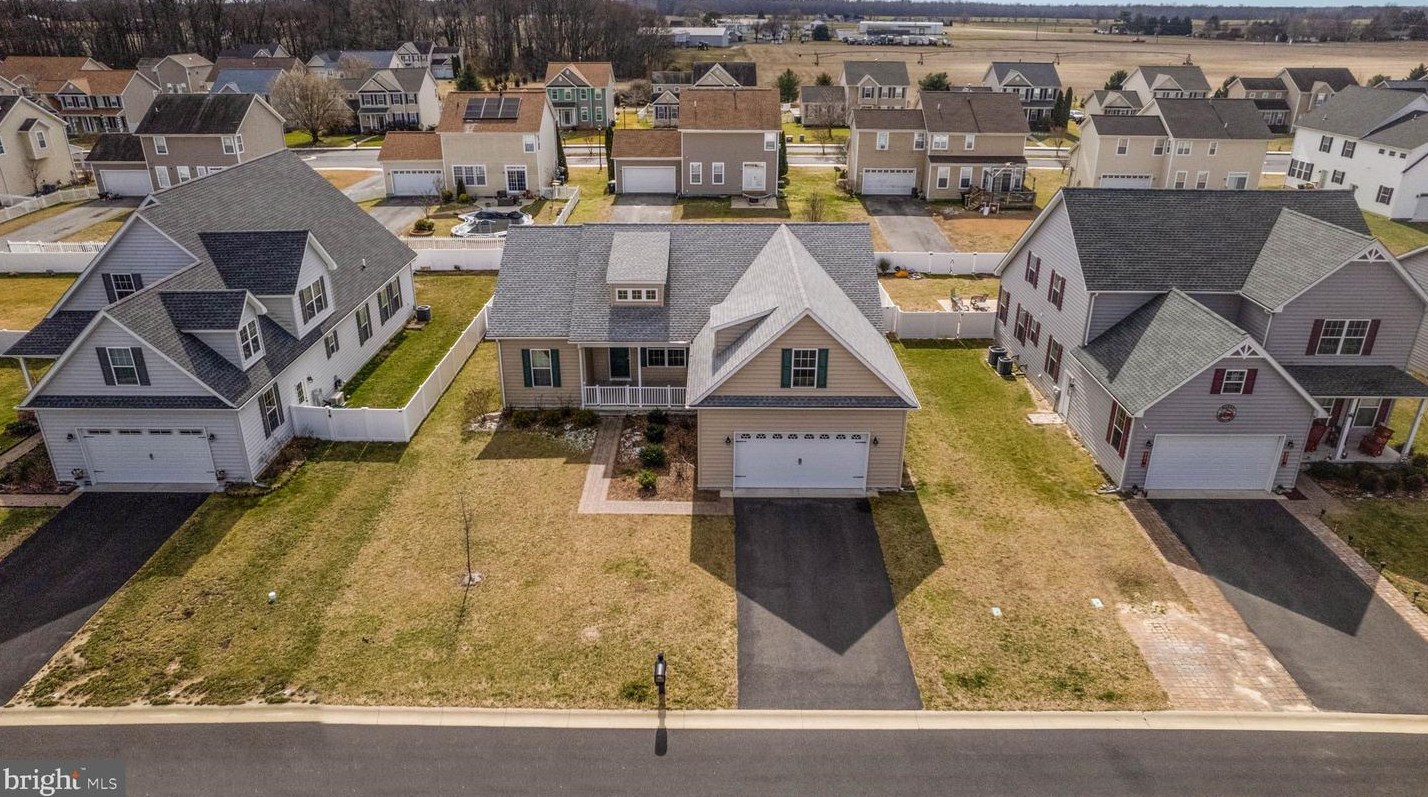 56 Ponds Edge Dr, Felton DE  19943-7216 exterior