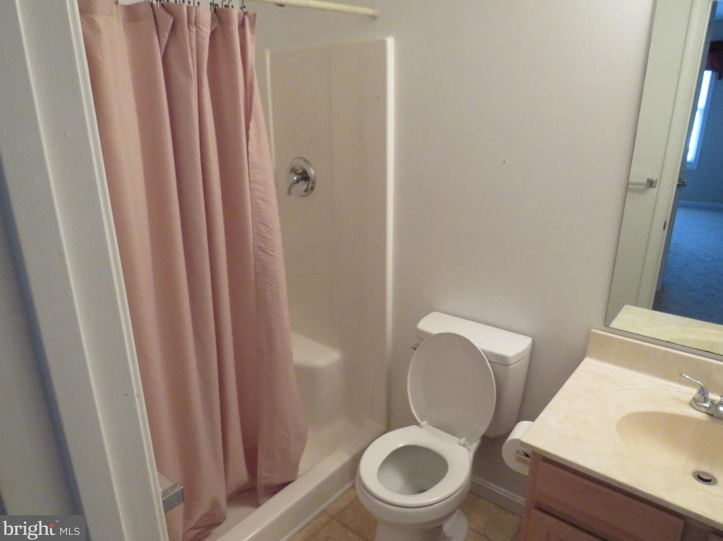 198 Planters Ln, Dover DE  19901-5880 exterior