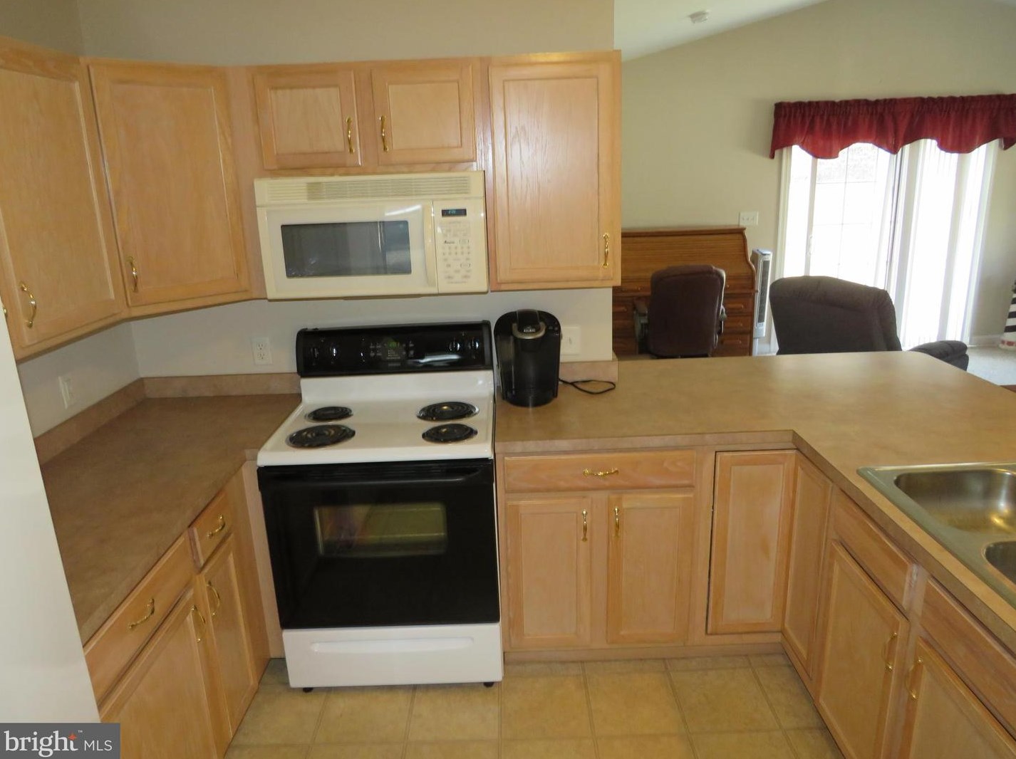 198 Planters Ln, Dover DE  19901-5880 exterior