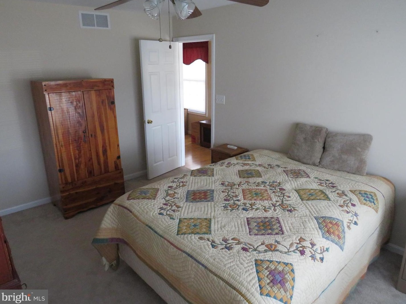 198 Planters Ln, Dover DE  19901-5880 exterior