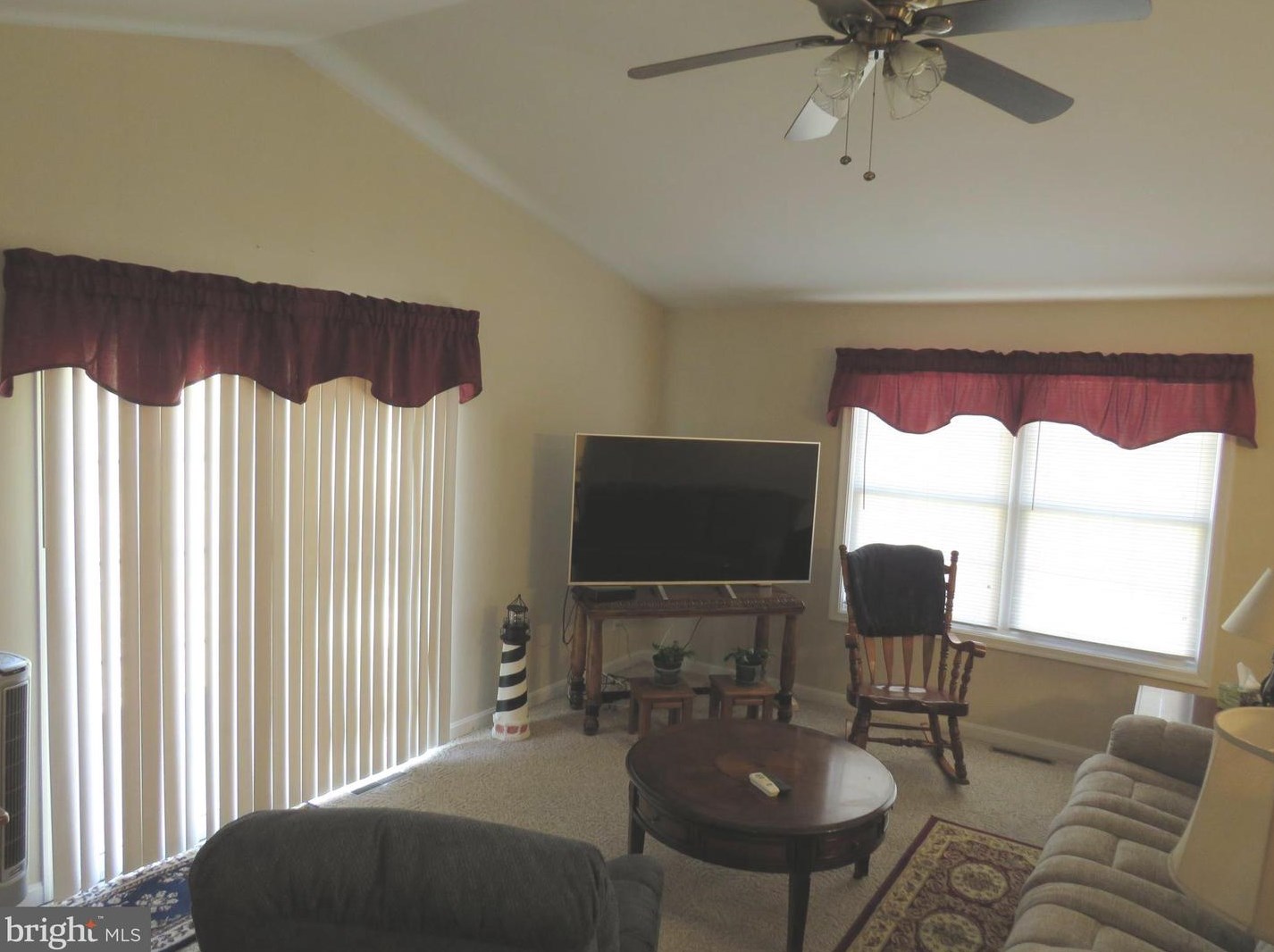 198 Planters Ln, Dover DE  19901-5880 exterior