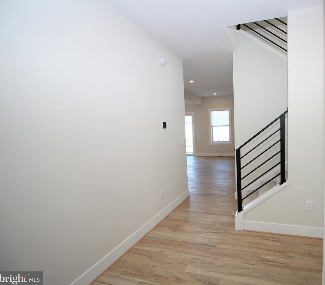 833 Monroe Ter, Dover DE  19904-4117 exterior