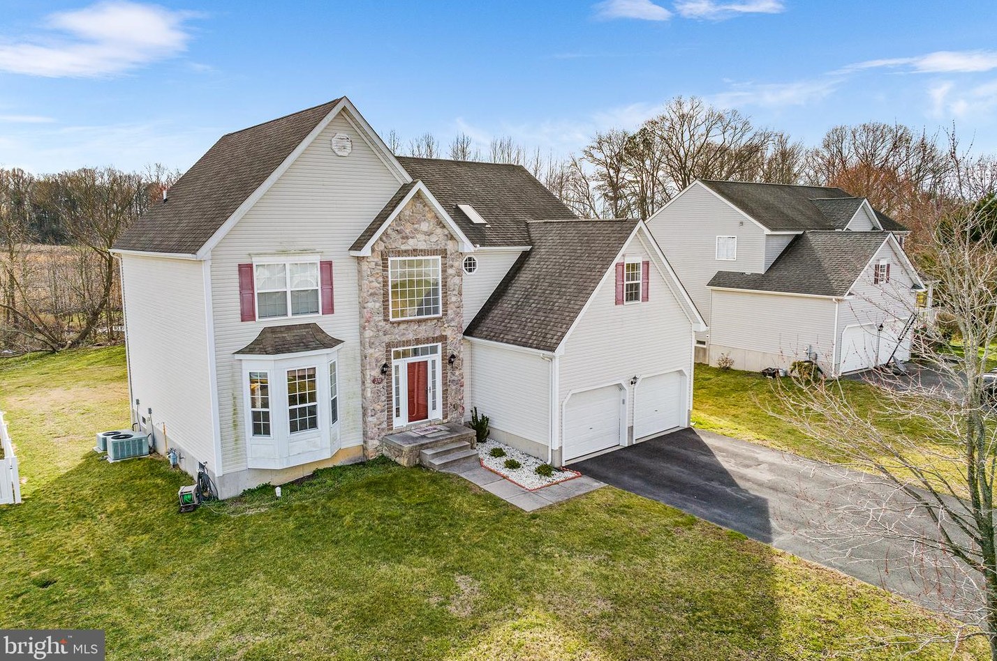270 Belfry Dr, Felton, DE 19943
