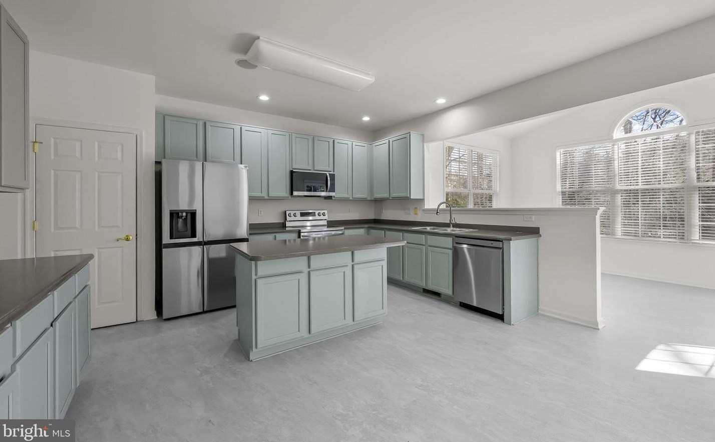 416 Lorraine Dr, Frederica, DE 19946