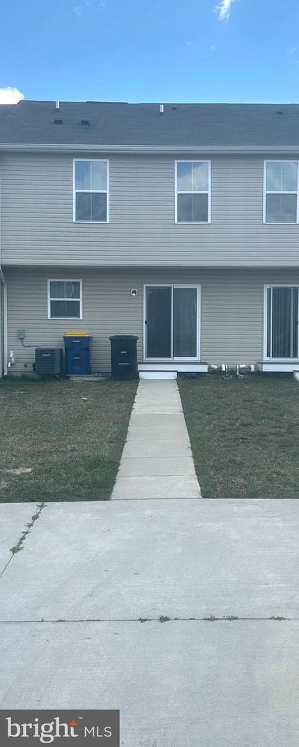 251 Lady Bug Dr, Dover, DE 19901