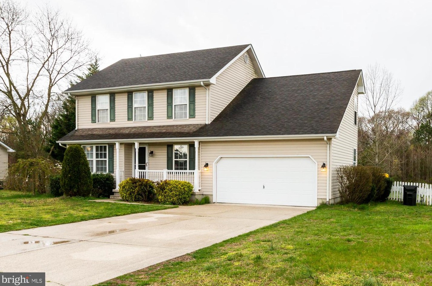 114 Acorn Forest Dr, Felton, DE 19943-5589