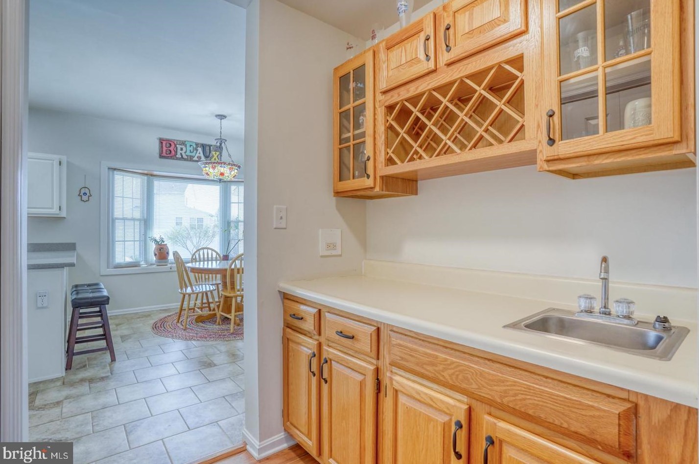 23 Pin Oak Dr, Dover DE  19904-2375 exterior