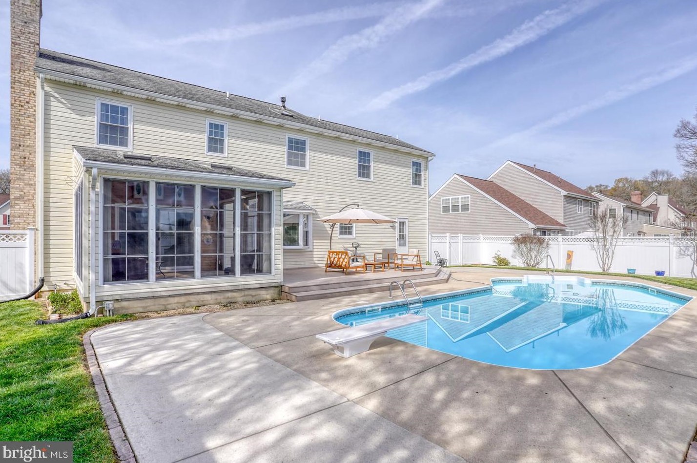23 Pin Oak Dr, Dover DE  19904-2375 exterior