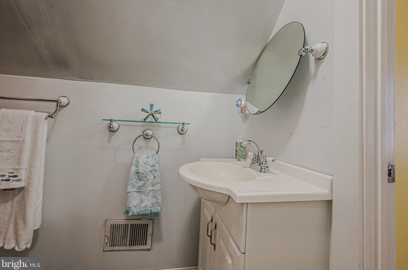 20 Delaware St, Smyrna DE 19977-1464 exterior