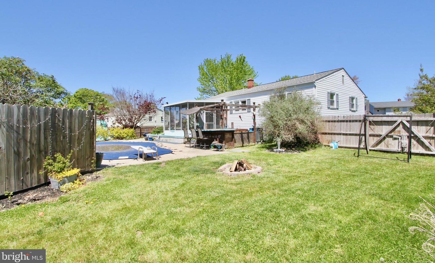 972 Buck Dr, Dover DE  19901-6650 exterior