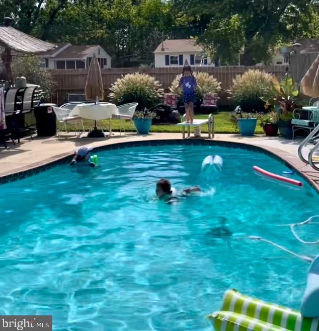 972 Buck Dr, Dover DE  19901-6650 exterior