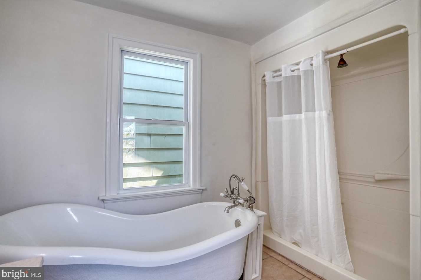 33 Delaware St, Smyrna DE 19977-1356 exterior