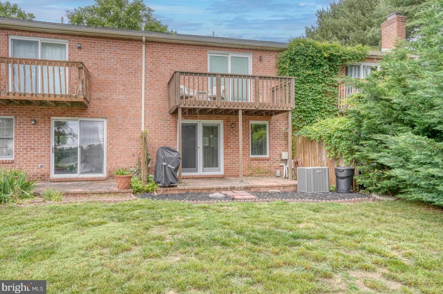 971 Silver Lake Blvd, Dover DE  19904-2411 exterior