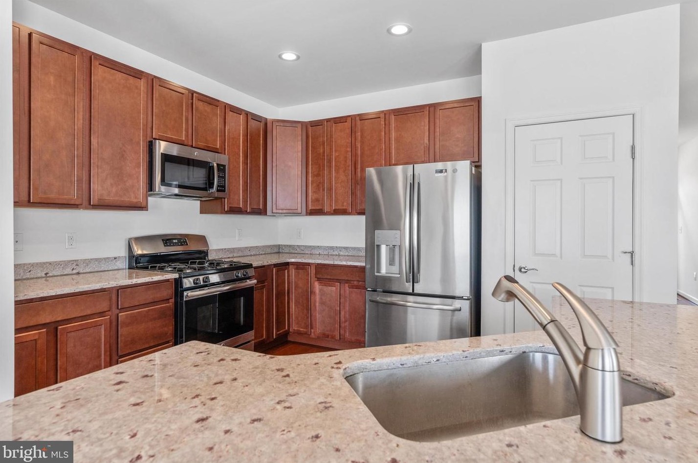 541 Olde Field Dr, Magnolia DE  19962-3812 exterior